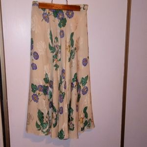 Encore skirt